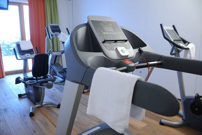 Moderne Cardio-Fitnessgeräte der Firma Precor (Atomic)