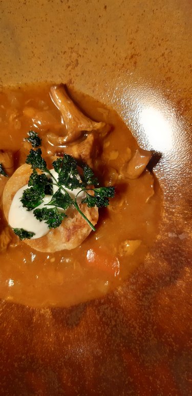 Eierschwammerlgulasch 2