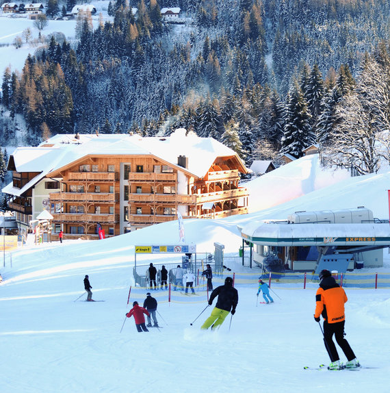 Hotelansicht Winter