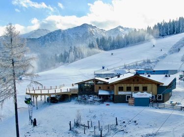 Knapplhütte mit neuer Panoramaterrasse