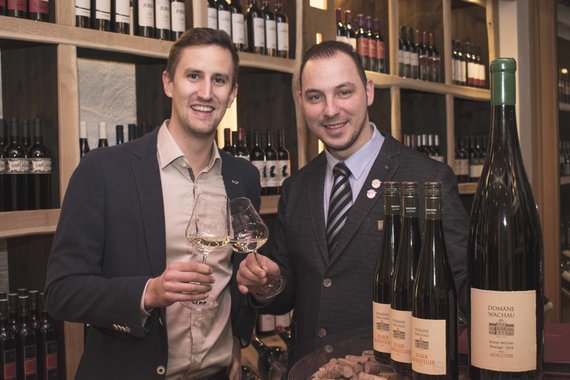 Raphael Buttinger von der Domäne Wachau und Restaurantleiter Alexander Filipovic