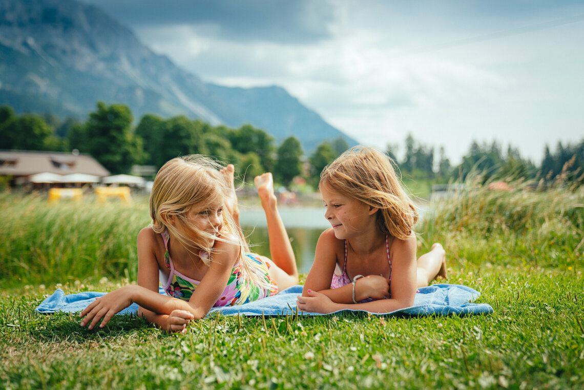 Erfrischender Badesee in der Ramsau
